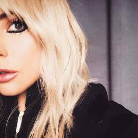Lady Gaga: "żałuję zaprzedania duszy ciemnym mocom illuminati"