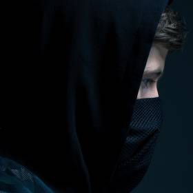 Alan Walker feat. Gavin James – Tired. Premiera w RMF MAXXX!