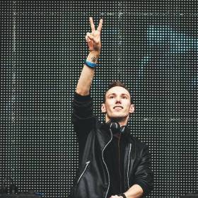 Tom Swoon walczy o tytuł najlepszego DJ-a na świecie! Możecie mu pomóc w zdobyciu tej prestiżowej nagrody!