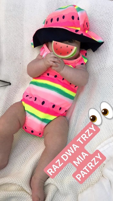 Natalia Siwiec pokazała Mię w uroczym owocowym ubranku! 