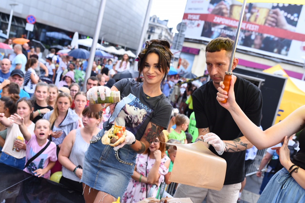 Ewelina Lisowska kończy dziś 27 lat! urodzinową fotką pochwaliła sie na Instagramie