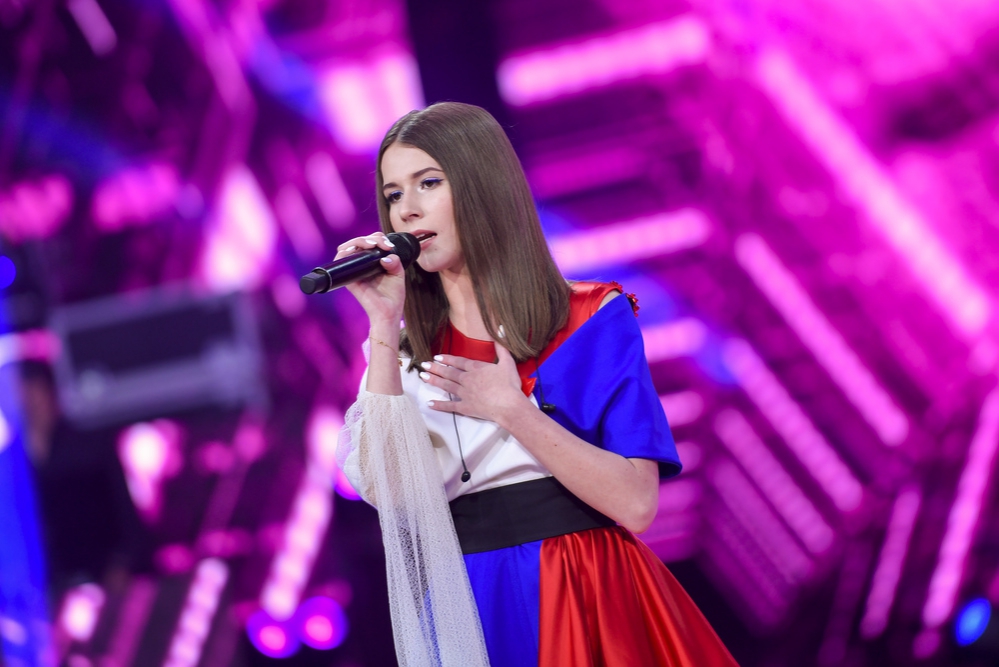 Roksana Węgiel ścięła włosy. Piosenkarka w nowej fryzurze wygląda znakomicie