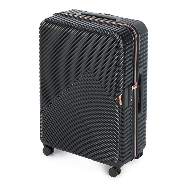 Długie wakacje? O tym musisz pamiętać, wybierając dużą walizkę!