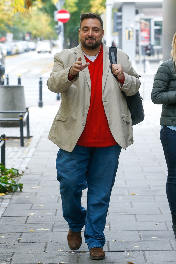 Tomasz Sekielski chudnie w oczach! Po operacji zrzucił już 30 kg