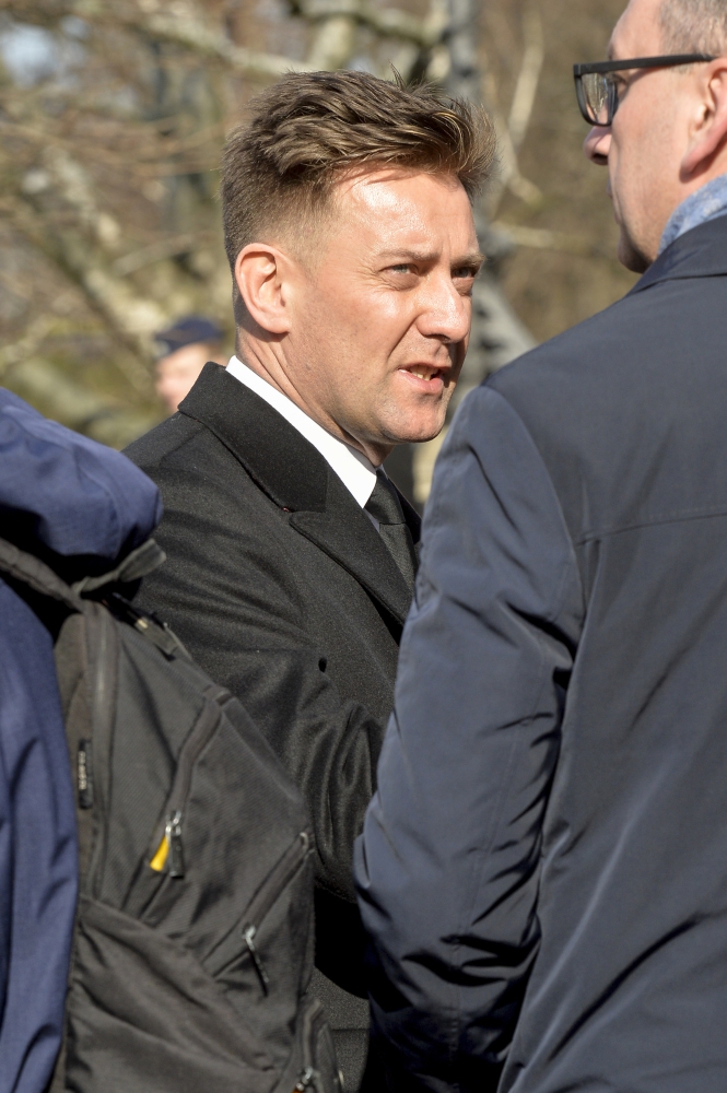 Ostatnie pożegnanie Pawła Królikowskiego. Rodzina i gwiazdy na pogrzebie aktora