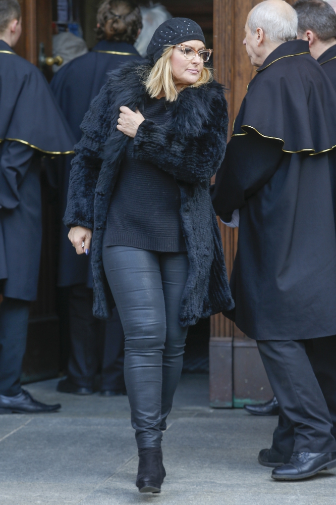 Ostatnie pożegnanie Pawła Królikowskiego. Rodzina i gwiazdy na pogrzebie aktora