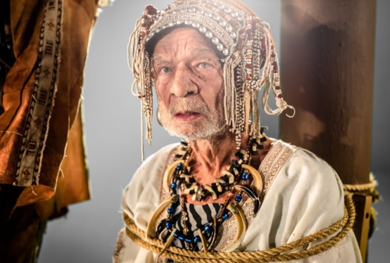 Świat według Kiepskich. Skąd pochodzą Kiepscy? Niezwykła maszyna powie im prawdę!