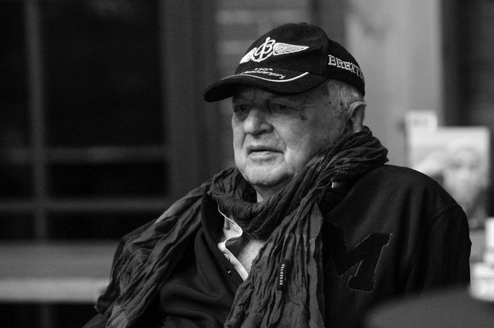 Wszystkich Świętych. Tych znanych i lubianych postaci nie ma już z nami. Odeszli w tym roku