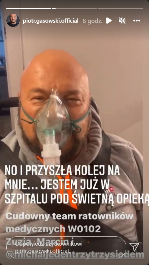 Piotr Gąsowski trafił do szpitala. Jest pod tlenem. Opublikował przejmującą wiadomość do fanów [FOTO]