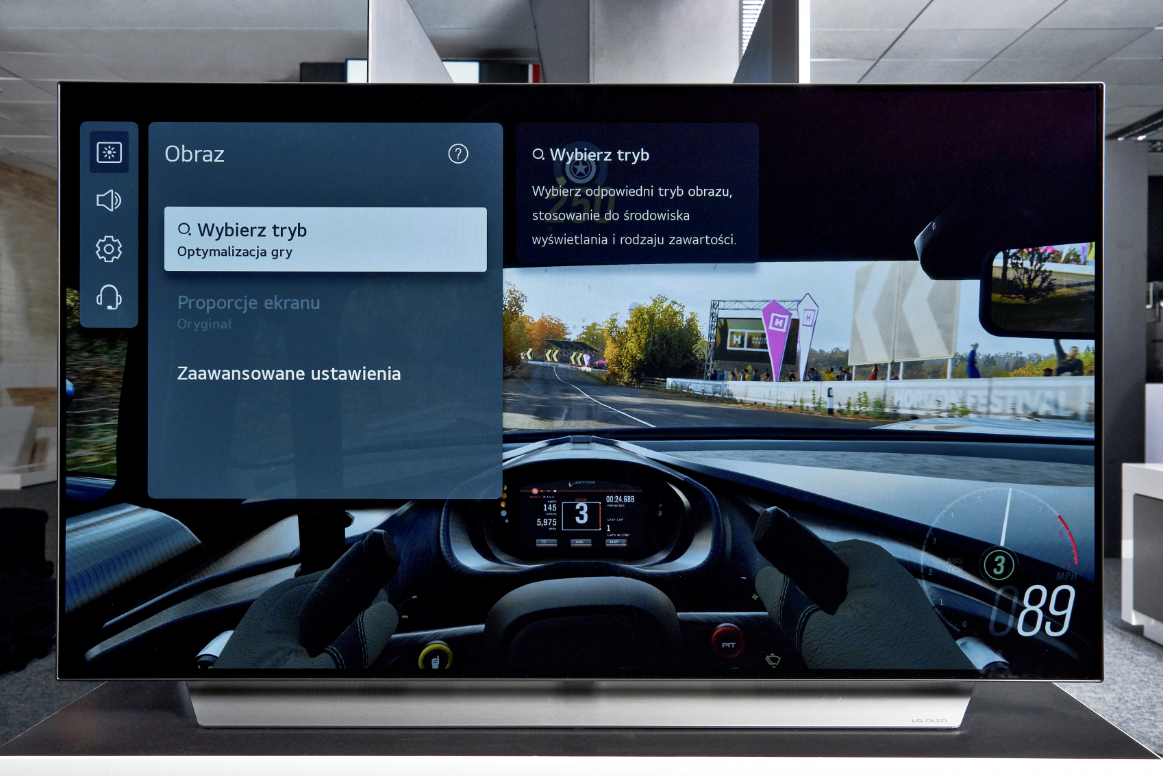 Koniec ze standardowymi telewizorami? Sprawdź, co musi mieć twój sprzęt