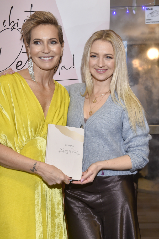 Basia Kurdej-Szatan wraca na salony. Zjawiła się na imprezie jako "kobieta petarda" [FOTO]