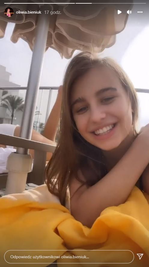Oliwia Bieniuk pozdrowiła fanów z wakacji. 19-latka wyeksponowała jędrne pośladki [FOTO]