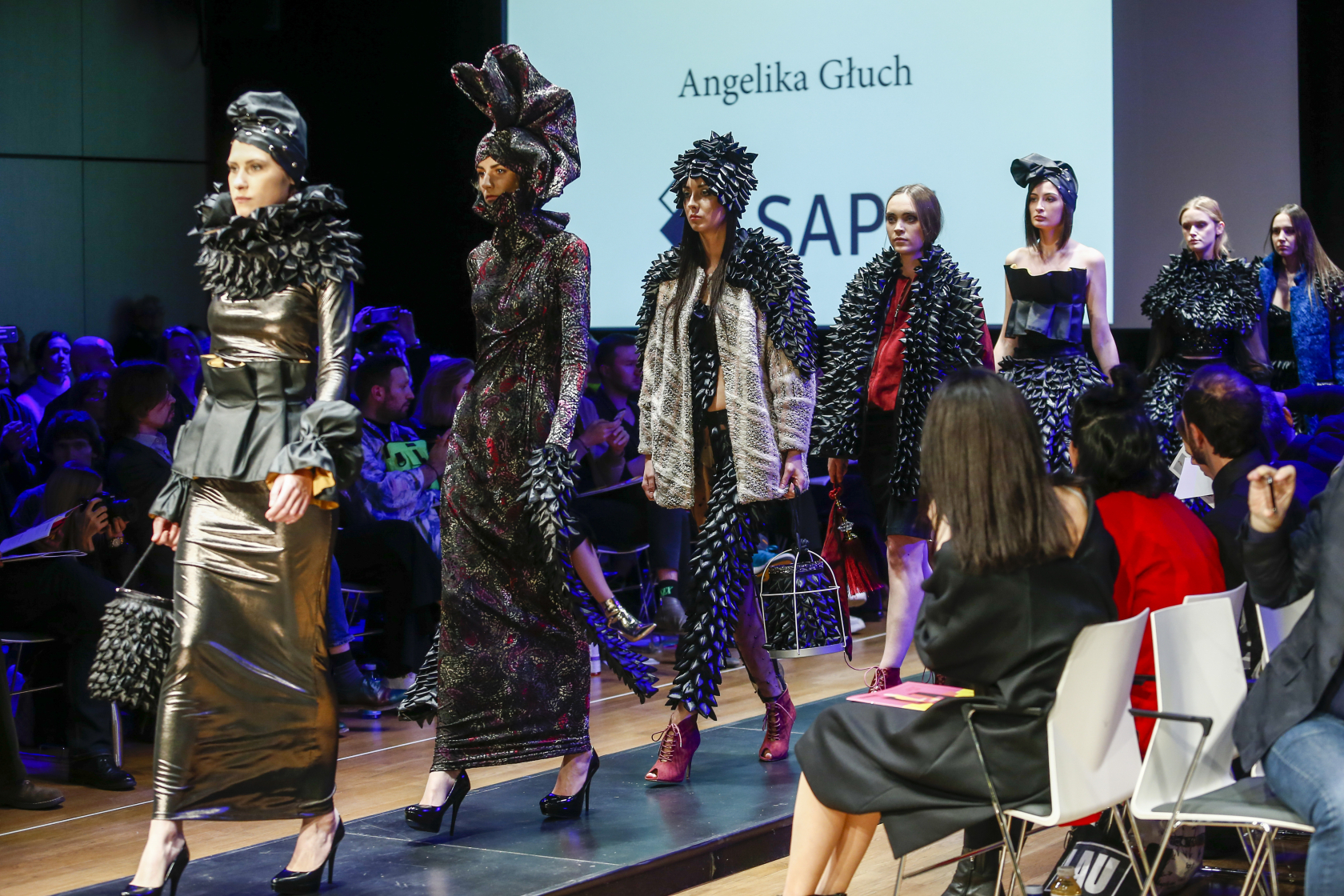 Cracow Fashion Week 2022: Tydzień odpowiedzialnej mody w Krakowie