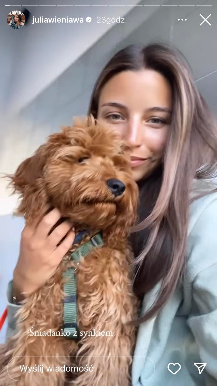 Julia Wieniawa: "Śniadanie z synkiem". Aktorka zapozowała w towarzystwie pociechy