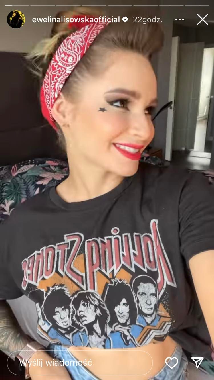 Ewelina Lisowska w stylizacji i makijażu sprzed lat! "Pozdrawiam Was z roku 2012" [ZDJĘCIE]