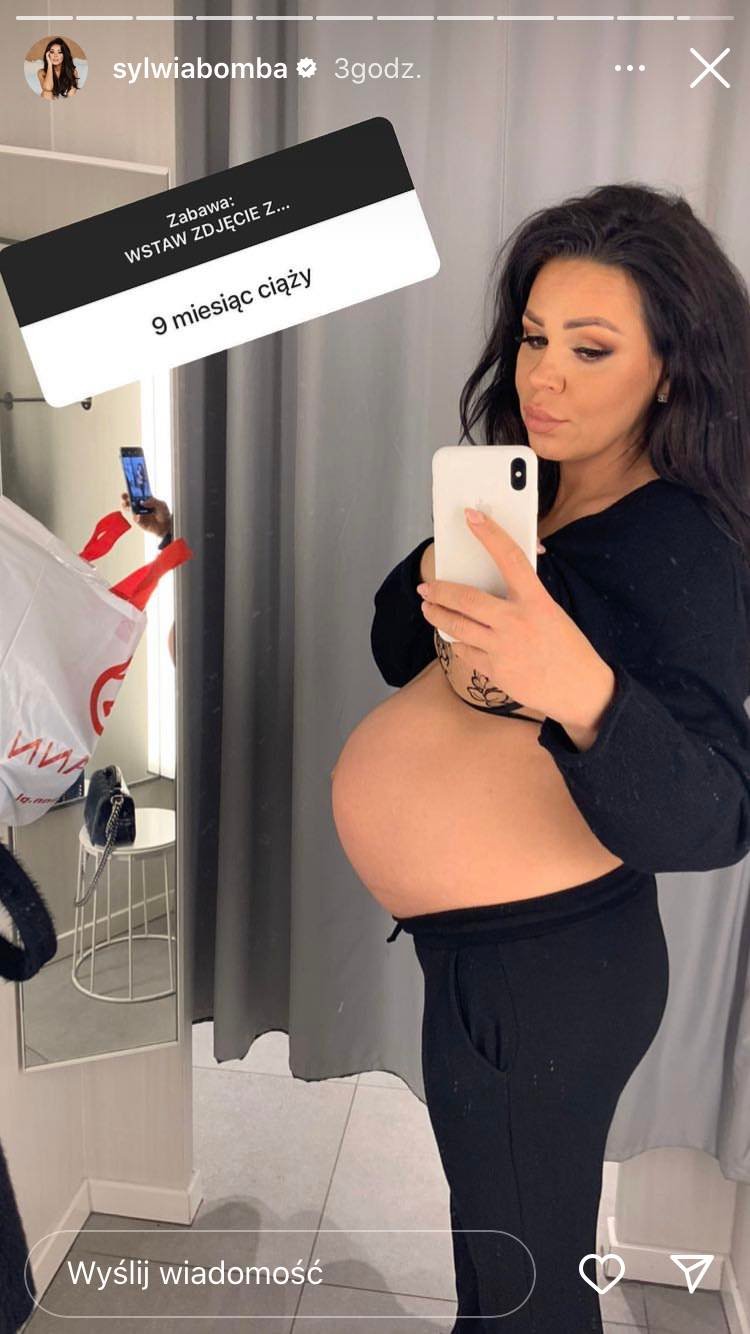Sylwia Bomba na zdjęciu z ciążowym brzuszkiem. Celebrytka publikuje archiwalną fotografię