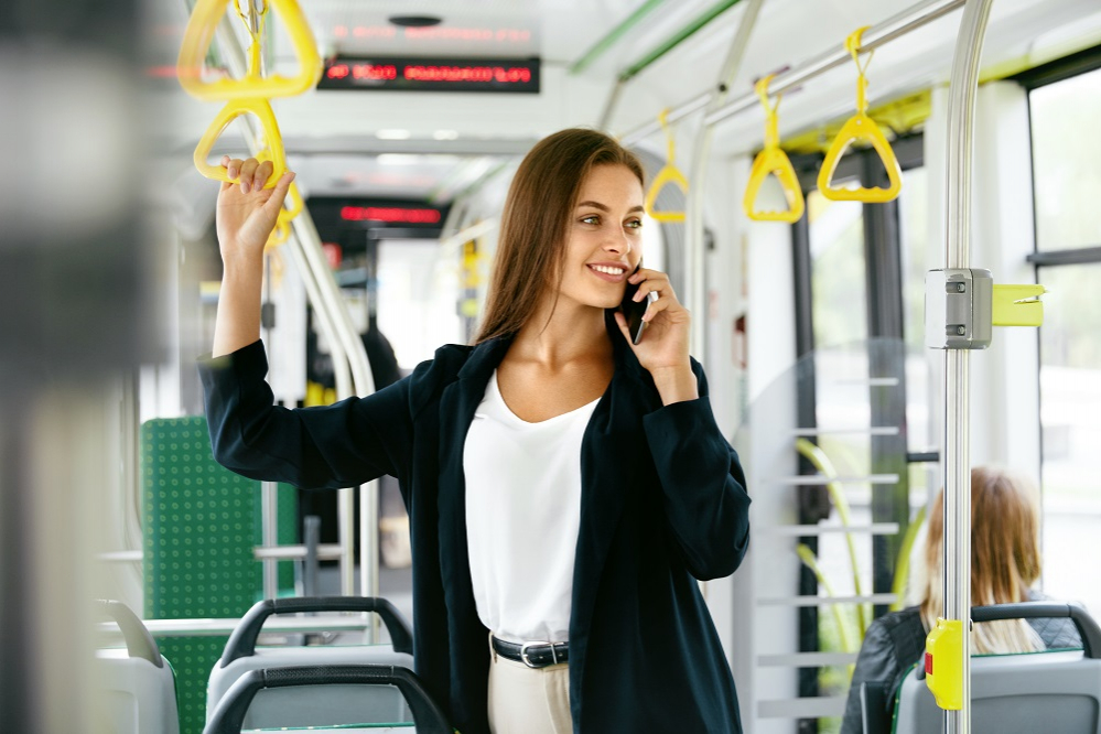 Te zachowania szczególnie denerwują pasażerów! Czego warto unikać?