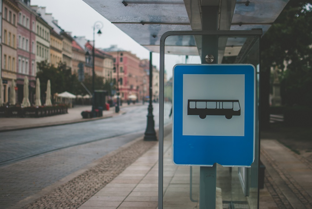 Sylwester 2022. Czy sklepy są czynne? Gdzie w razie potrzeby można zrobić zakupy?