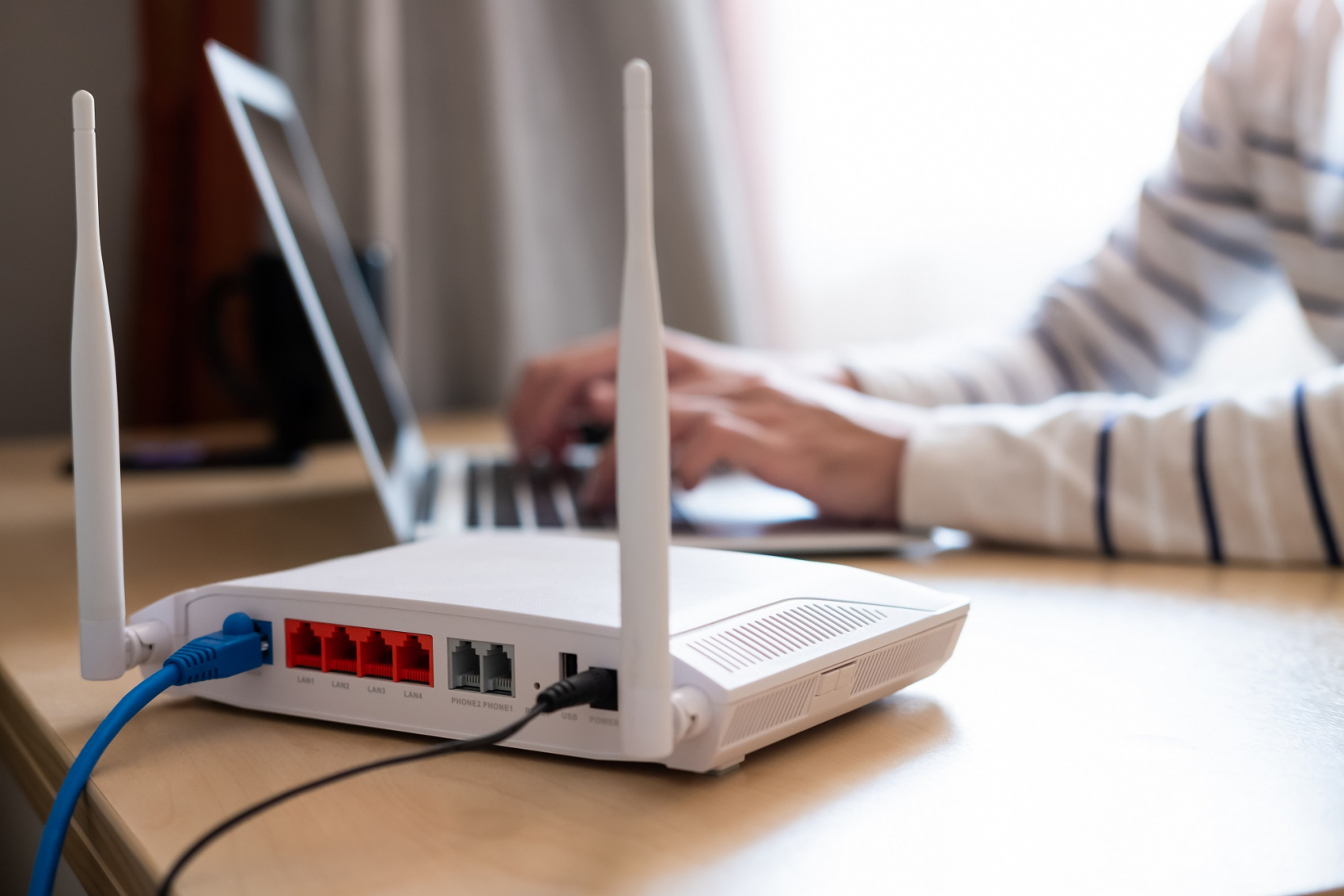 Gdzie najlepiej ustawić router? Jego położenie ma wpływ na jakość Wi-Fi