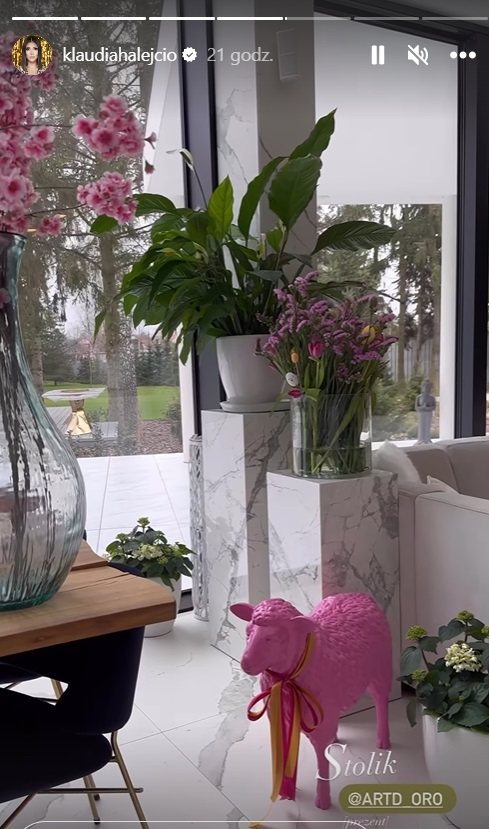 Klaudia Halejcio  chwali się drogimi dekoracjami willi. Jest wielkanocnie i luksusowo [FOTO]