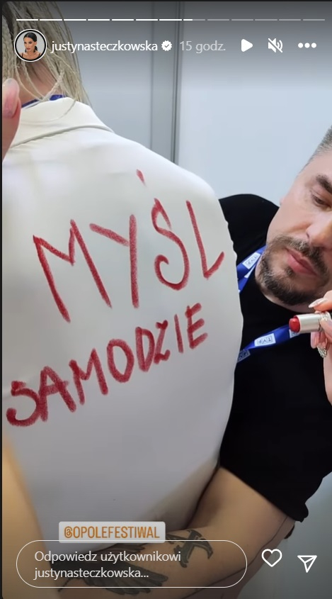 Justyna Steczkowska pojawiła się z "krwawym" napisem i zszokowała fanów [FOTO]