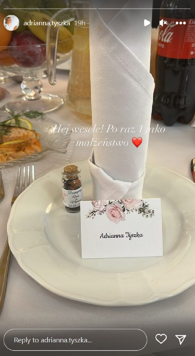 Adrianna i Michał z "Rolnik szuka żony" w namiętnym pocałunku. Uczestniczka show pokazała romantyczne zdjęcie