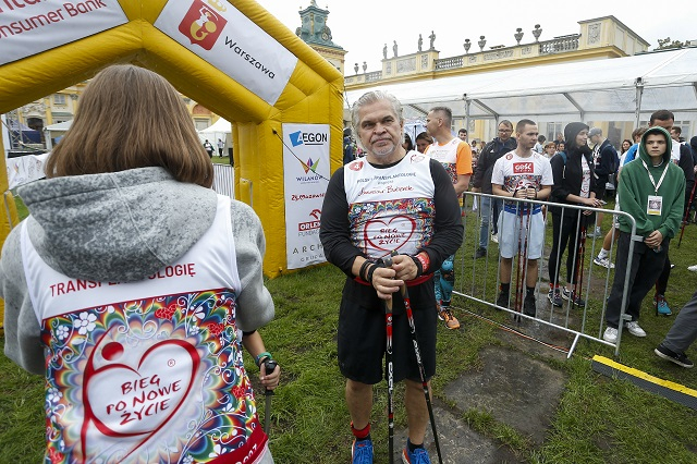 Jak wygląda dziś posterunkowy z "Rodziny zastępczej"? Jarosław Boberek przeszedł ogromną metamorfozę 