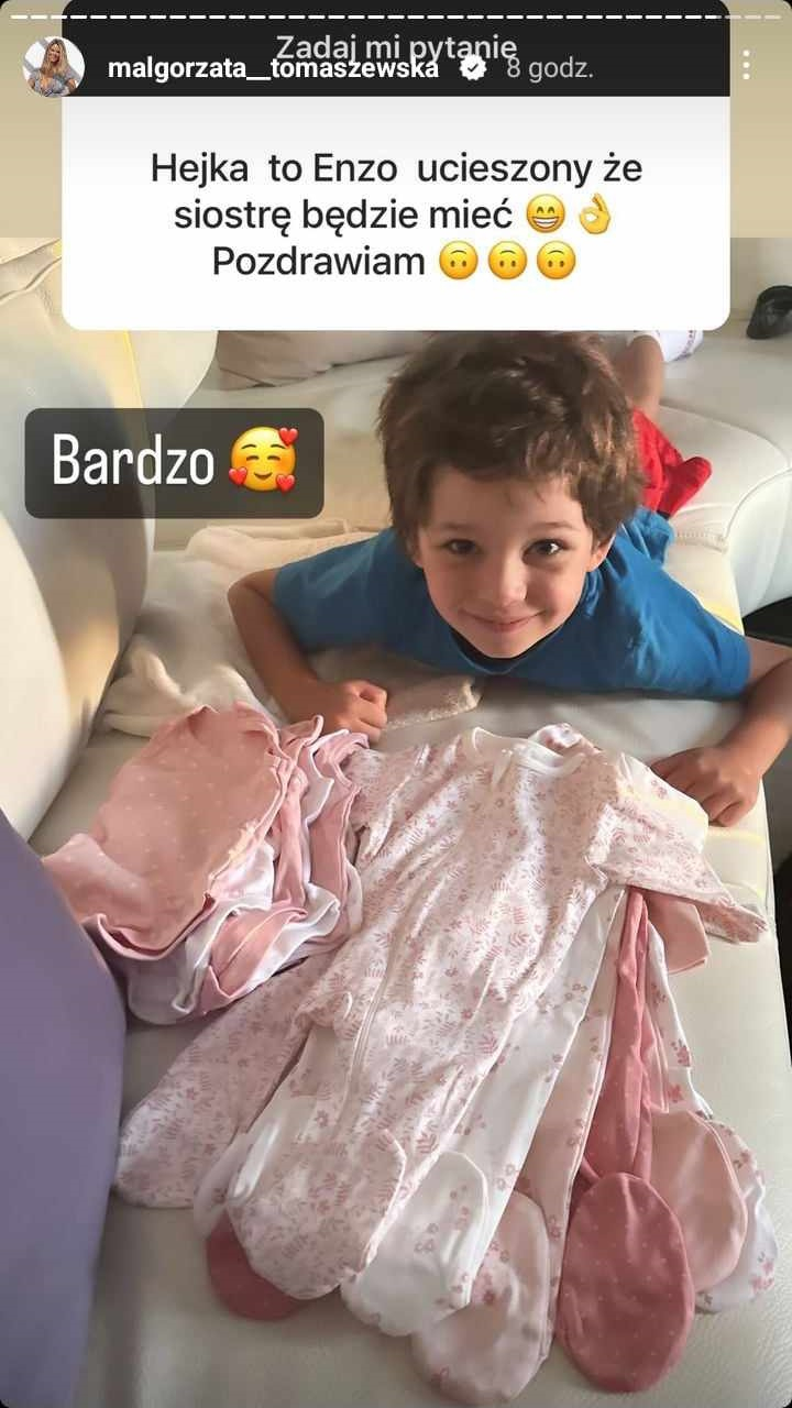 Małgorzata Tomaszewska wrzuciła zdjęcia zrobione zaraz po porodzie. "Trwał dwie godziny" [FOTO]