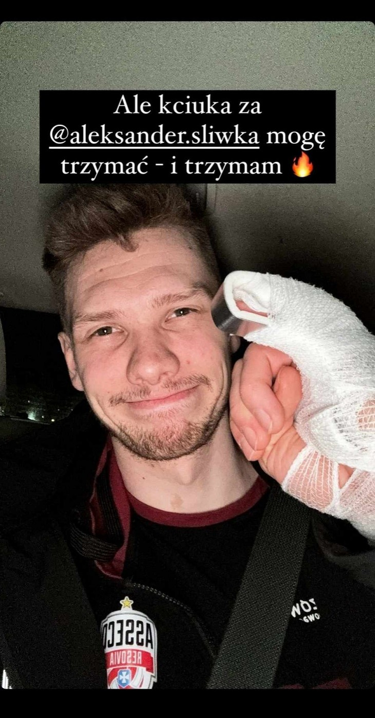 Kuba Kochanowski kontuzjowany w trakcie meczu. Poinformował fanów o swoim stanie zdrowia