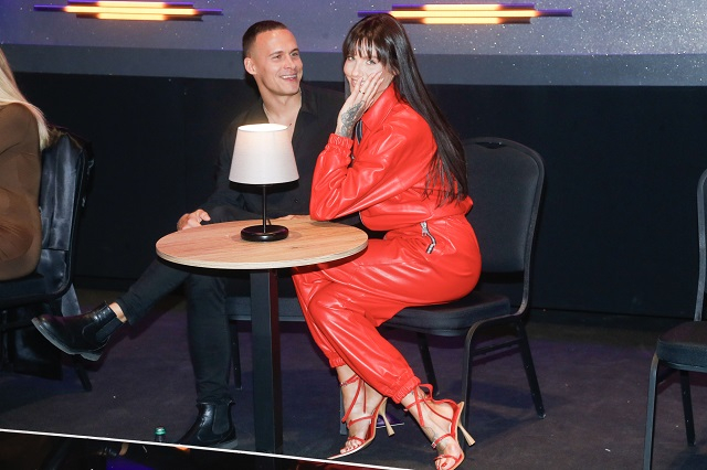 Karolina Gilon pokazała się publicznie z Mateuszem Świerczyńskim. Zakochani nie mogli oderwać od siebie wzroku! 