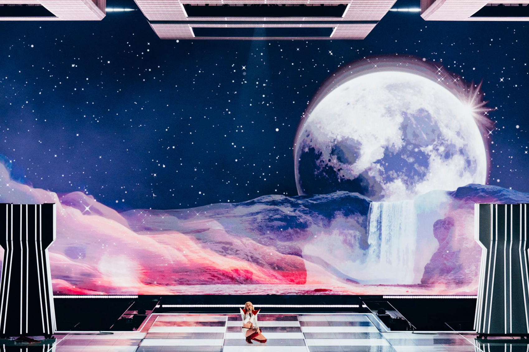 Eurowizja. Luna ma za sobą drugą próbę. Tak będzie wyglądać jej występ [FOTO]