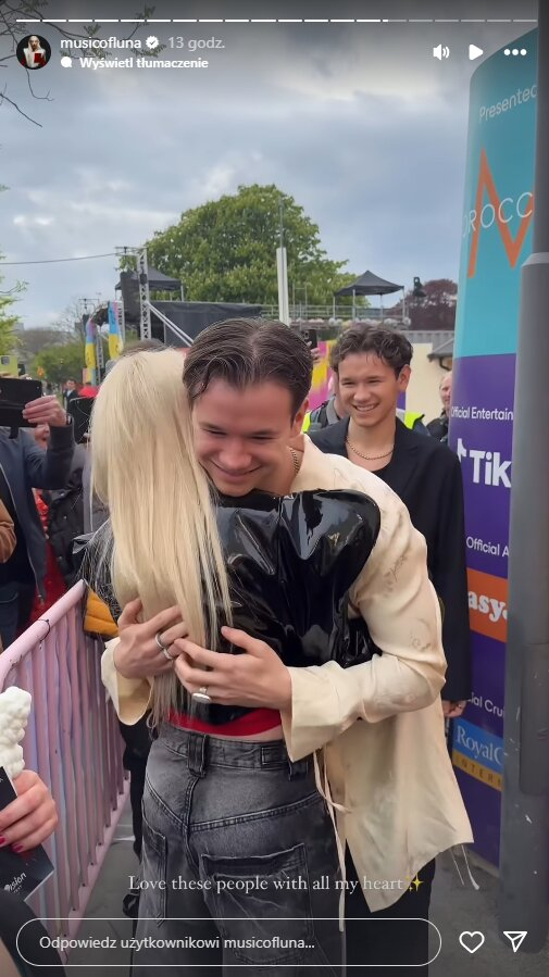 Autografy, uściski i wspólne zdjęcia. Tak wyglądało spotkanie Luny z fanami [FOTO]