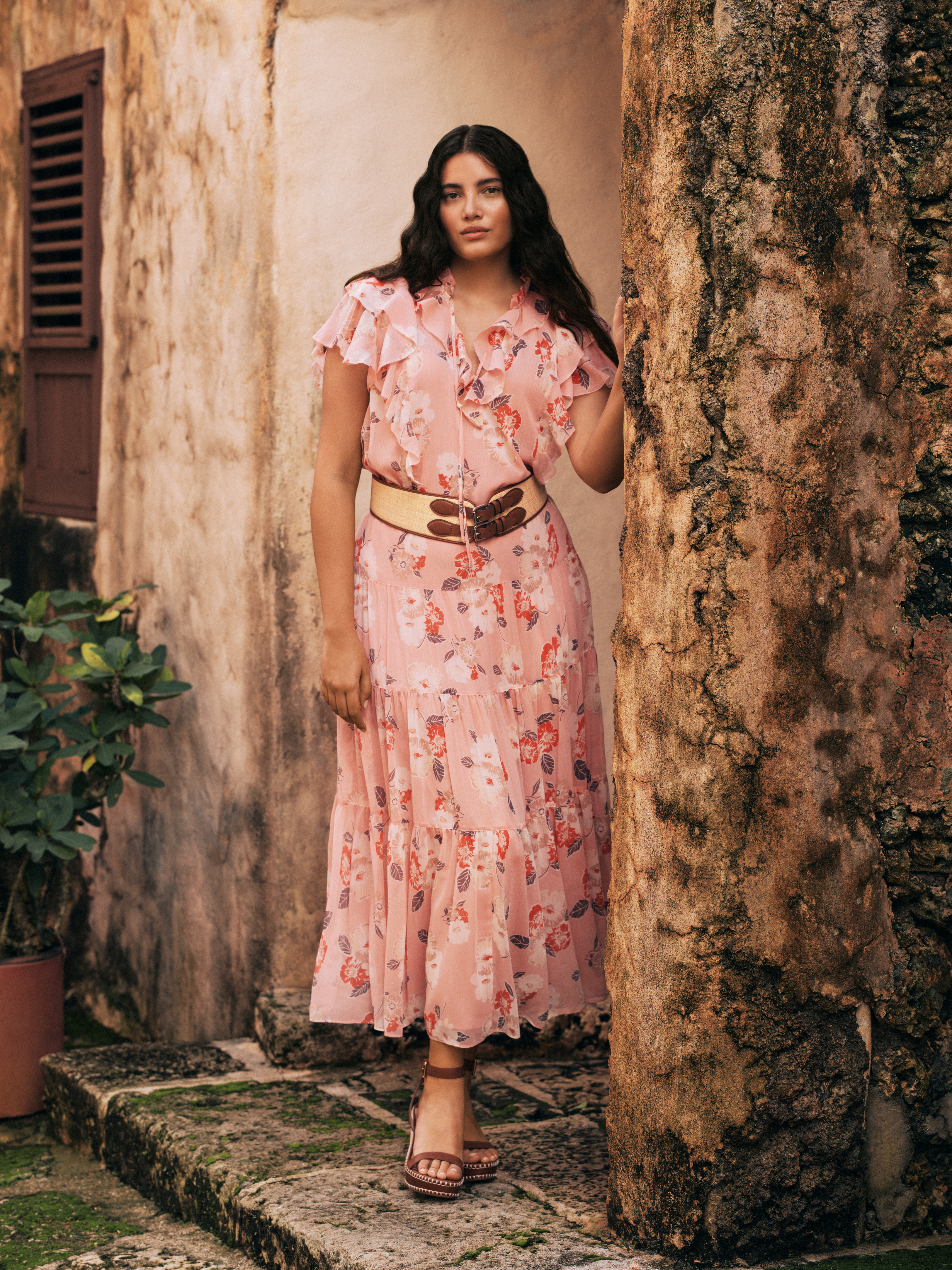 Spódnica w panterkę – stylizacje, które podkreślą charakter i klasę