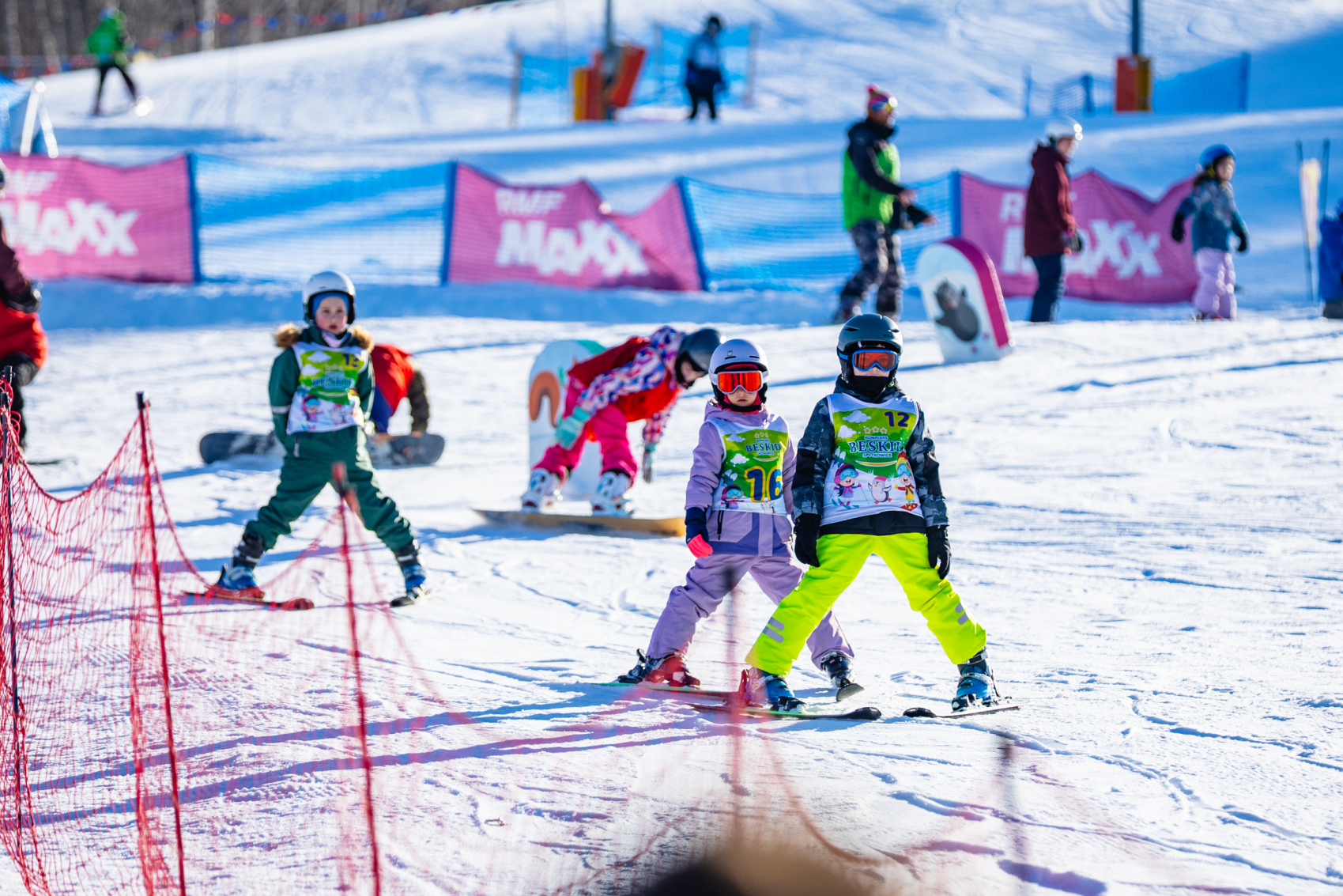 NOWA ATRAKCJA ZIMOWA NA STOKU – SNOWTUBING w Kompleksie Beskid!