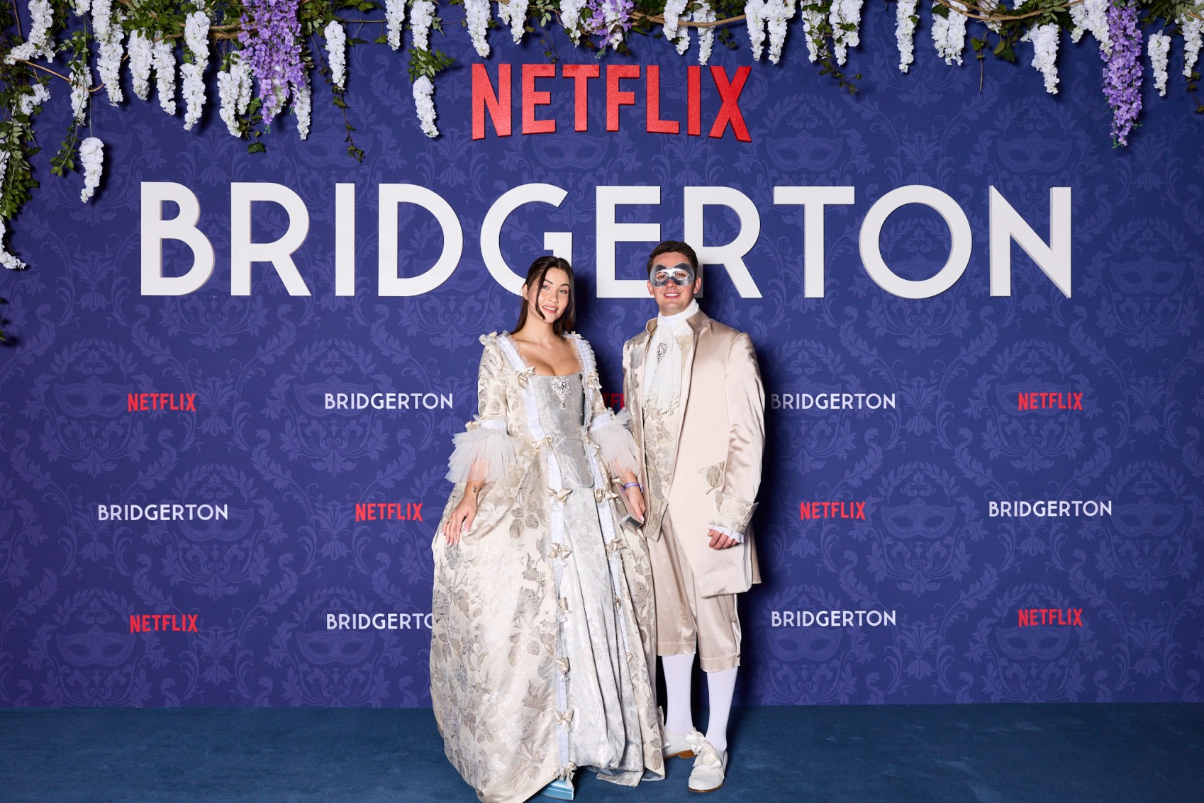 Polskie gwiazdy na balu z „Bridgertonami”! Wielka premiera czwartego sezonu w Bukareszcie