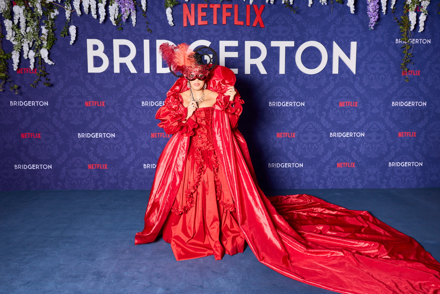 Polskie gwiazdy na balu z „Bridgertonami”! Wielka premiera czwartego sezonu w Bukareszcie