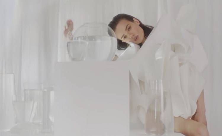 Natalia Szroeder I Nowy Singiel Poloz Sie Tu To Kartka Z Mojego Pamietnika Muzyka Rmf Maxxx