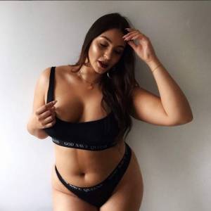 Idealne nagie modele
