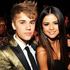 Justin Bieber, Selena Gomez, Gwen Stefani, Kelly Clarkson… Za ich przebojami stoi jedna osoba!