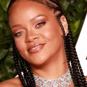 Rihanna i ASAP Rocky zostali rodzicami? Media: Wokalistka urodziła! 