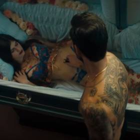 Maroon 5 i nowy teledysk do piosenki "Wait"!