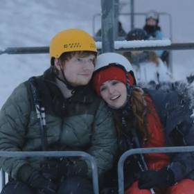 Zakochany Ed Sheeran na nartach – zobacz wideo!