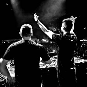 Skytech & Fafaq za deckami Tomorrowland!