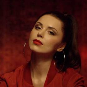 Monika Lewczuk feat. Antek Smykiewicz – Biegnę. Premiera dzisiaj w RMF MAXXX!